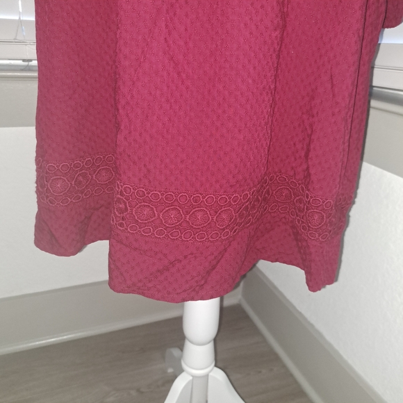 Crown & Ivy Deep Red Lace Midi Dress - Picture 3 of 9